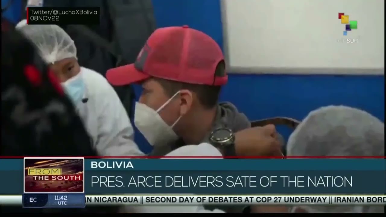 Bolivian President presents executive management report