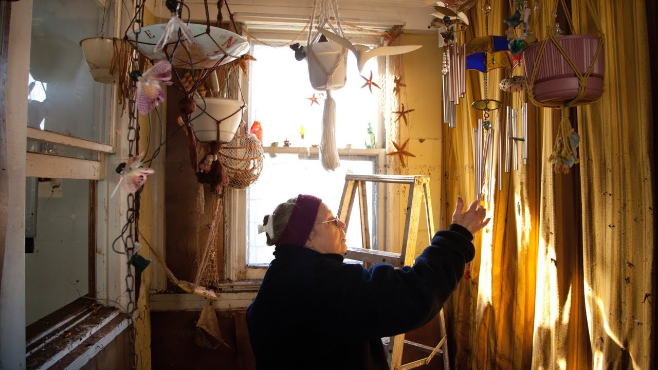 Hurricane Sandy's Aftermath: Heartache and Hope on Staten Island
