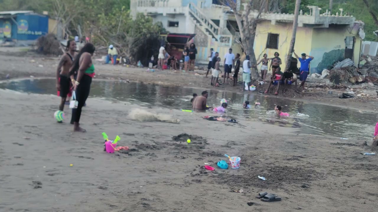 Boxing day in jamaica. Alegeter pond come alive again. 