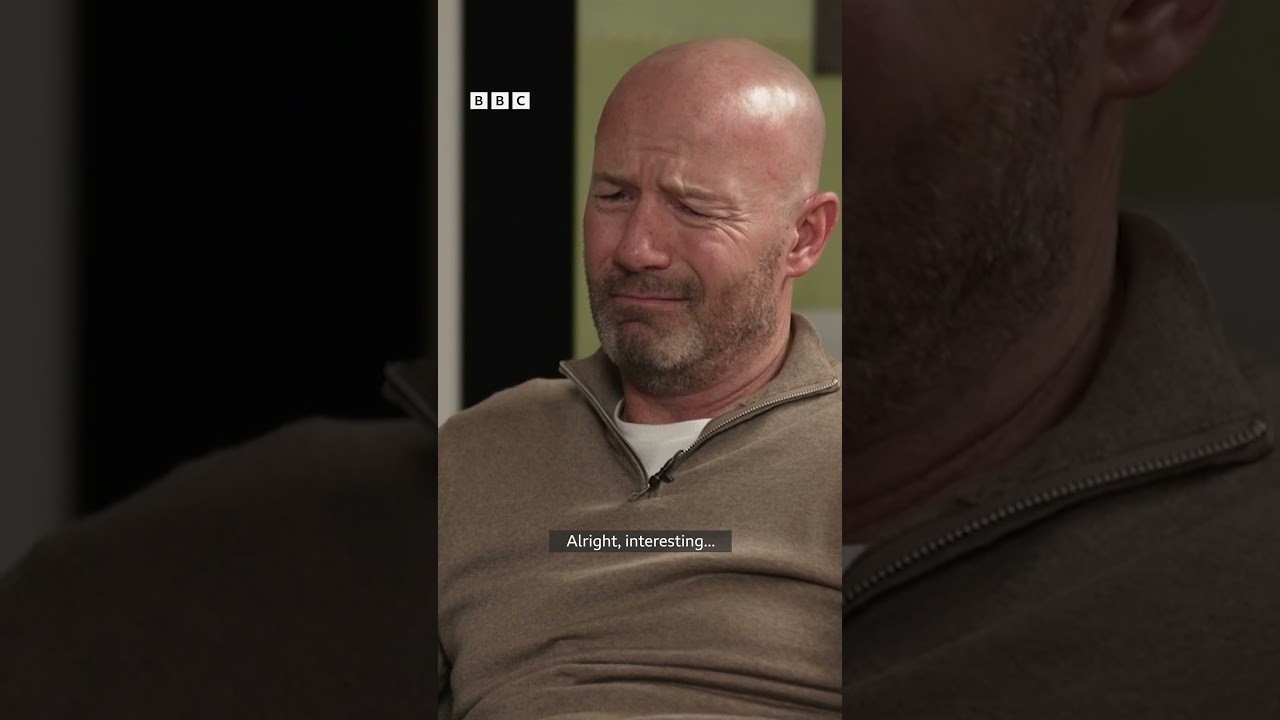 Alan Shearer just couldn't help himself 😉 #MOTDTop10 #BBCSounds #Podcasts