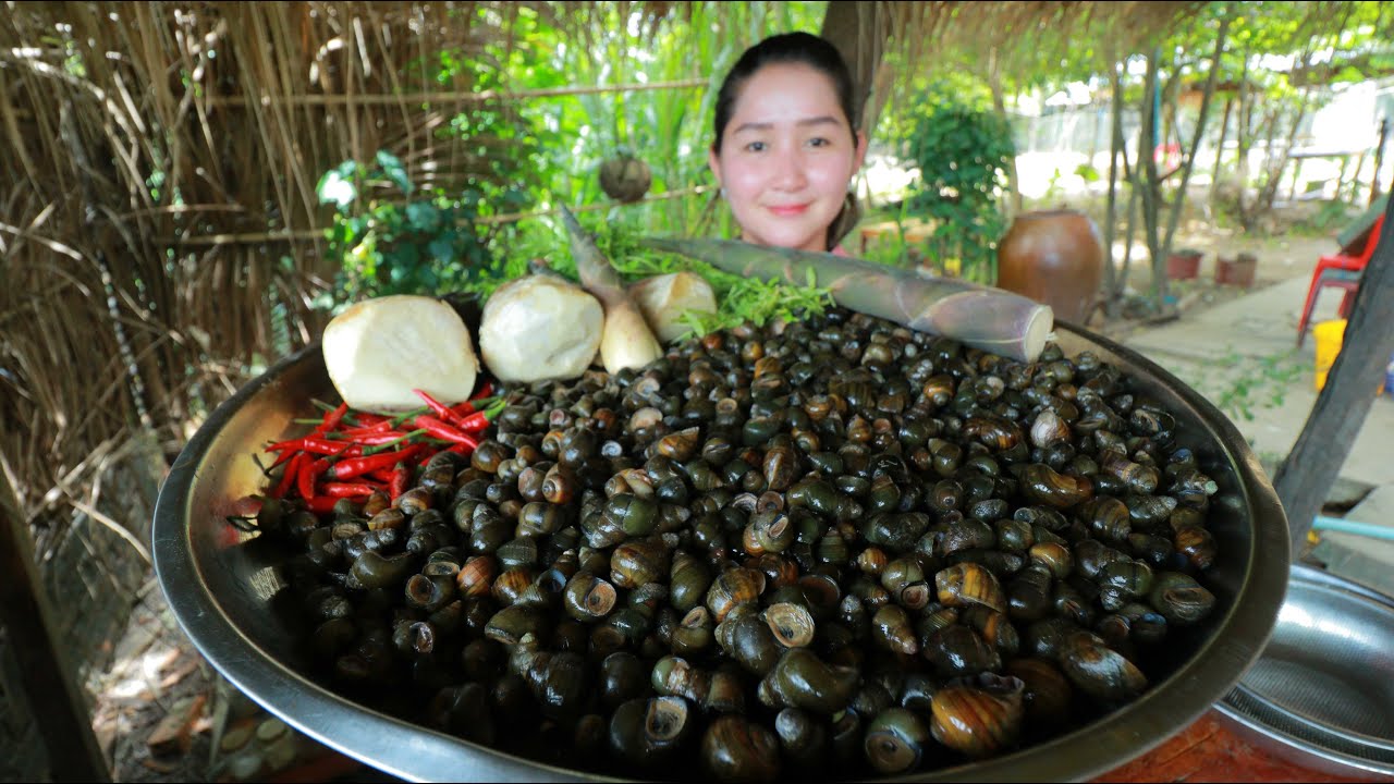 Cooking Bamboo Shoot Yummy Soup River Snail - Cooking With Sros