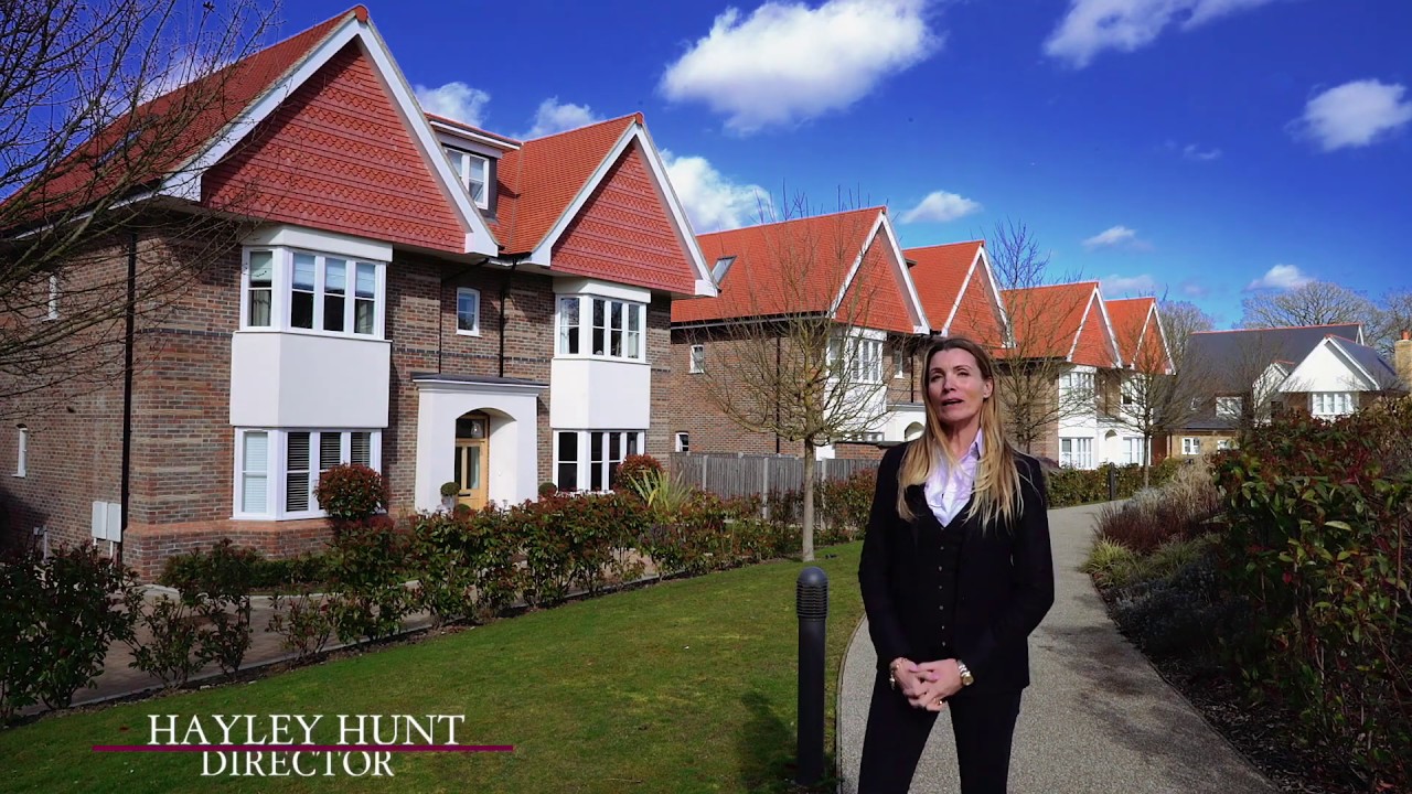 A tour of Chigwell Village: LUXURY LIVING in the heart of Chigwell.