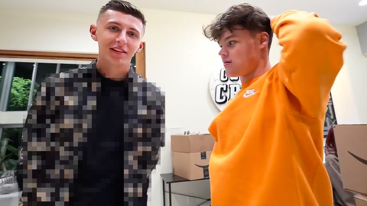 Norway Shows Off His NEW Outfit!