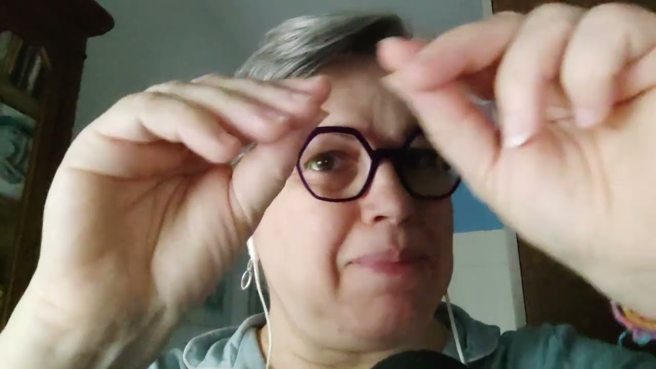 Asmr - preparazione borsa per danza per Lila 