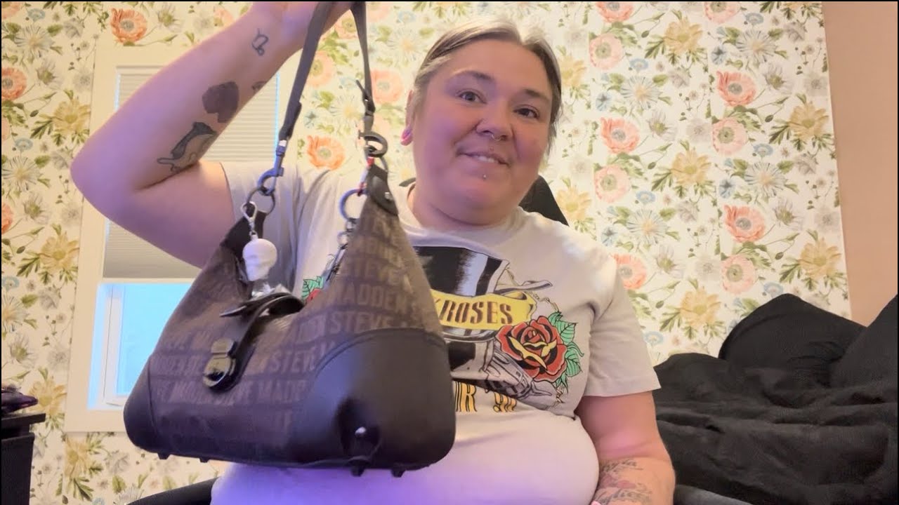 2016 TUESDAYS: What’s In My Bag? 2026