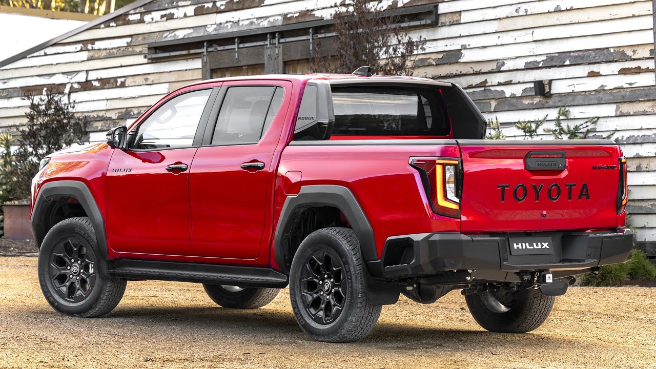 Пикап Toyota Hilux - экстерьер, интерьер, грузовой отсек