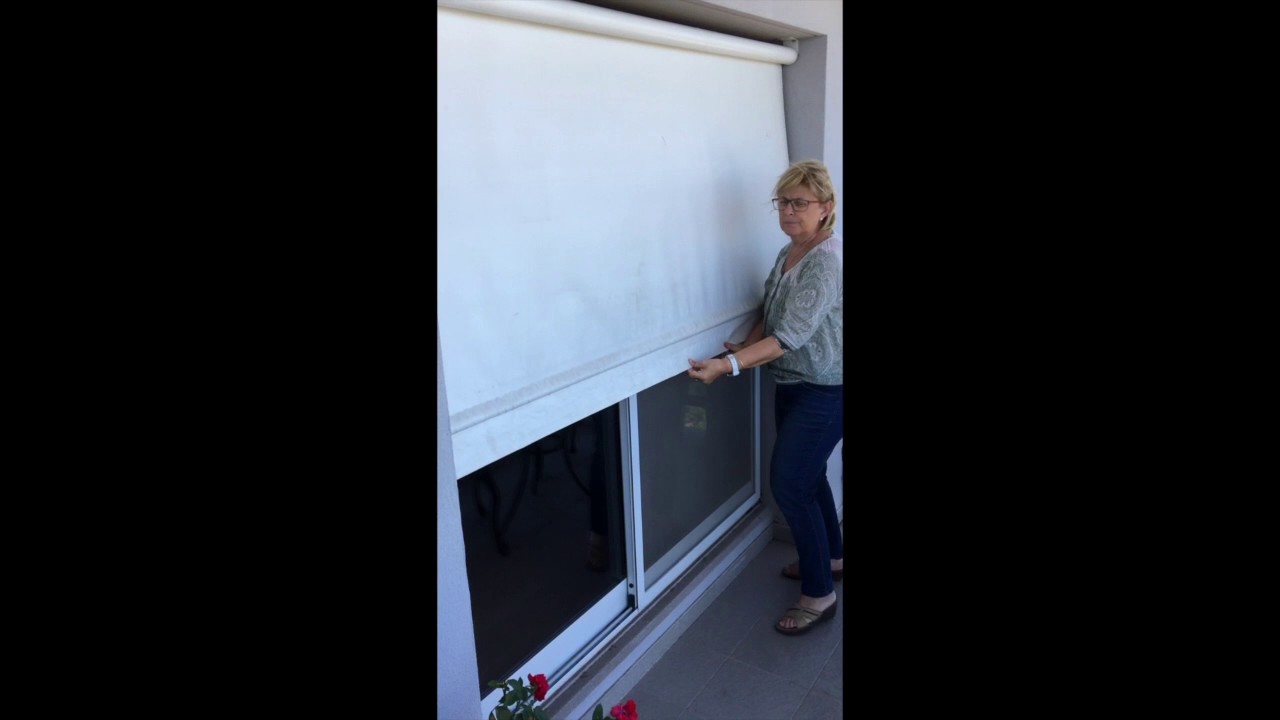 Cortina Autoenrollable Blackout Exterior