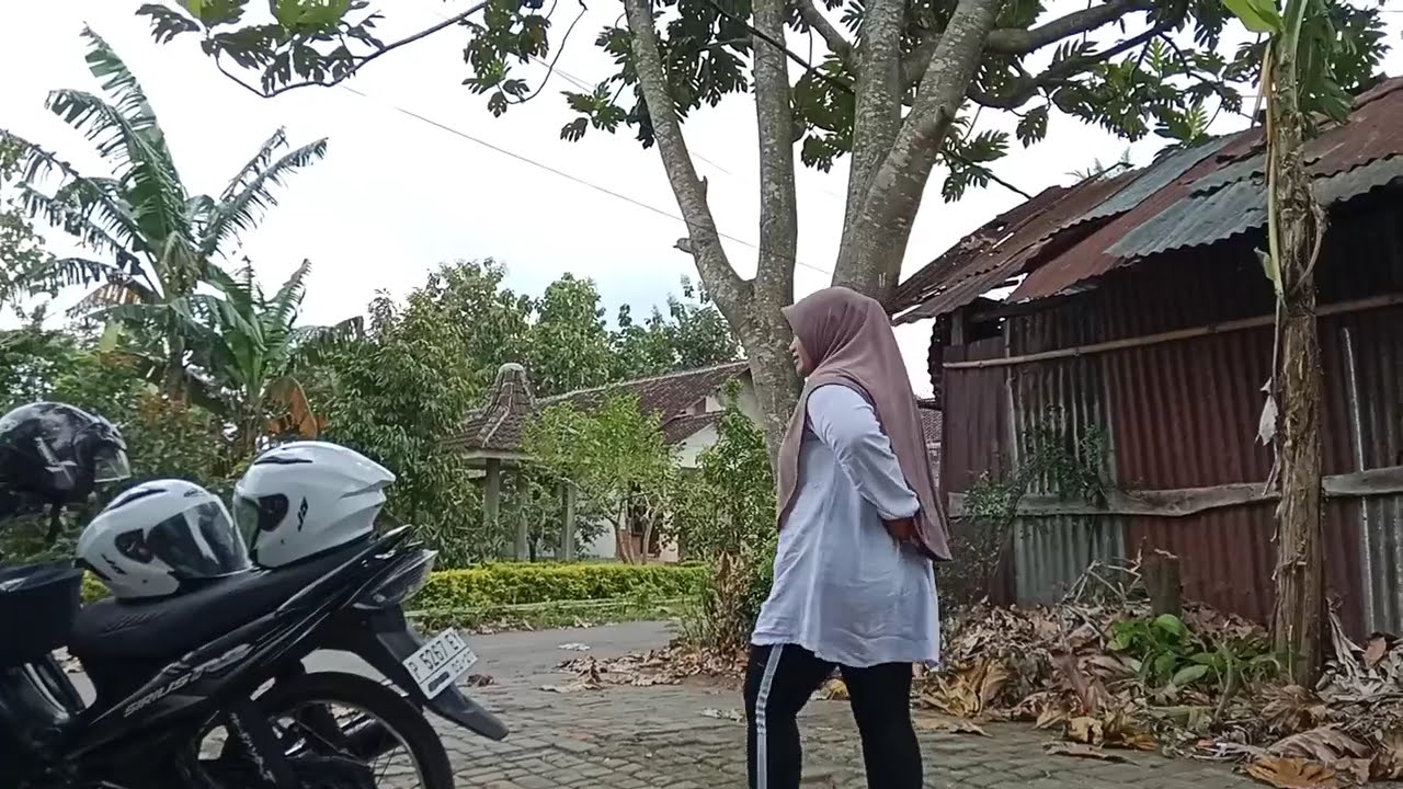 KOMPILASI DANGDUT TERBAIK - SEBUAH JANJI - JERITAN HATI - PERMOHONAN - ADELLAH FULL ALBUM 