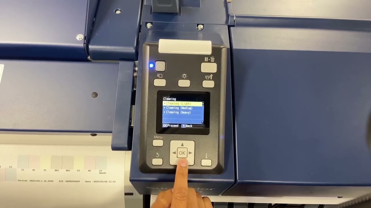 Cleaning a Head using Control Panel - Epson Sure Color SC-S40670