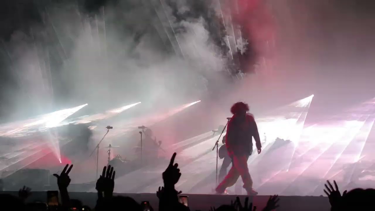 Vaundy - CHAINSAW BLOOD (2025.12.05 Clockenflap 2025)