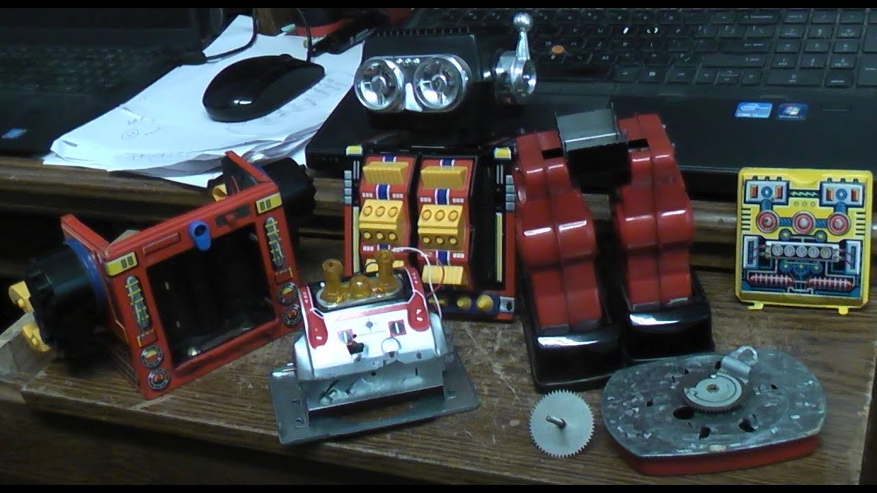 Let's repair a Rotate-O-Matic Super Robot, Horikawa - Japan early 1980's.