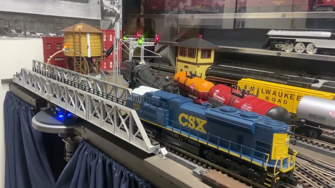 You have NEVER considered a Turntable like this!    O gauge and 40