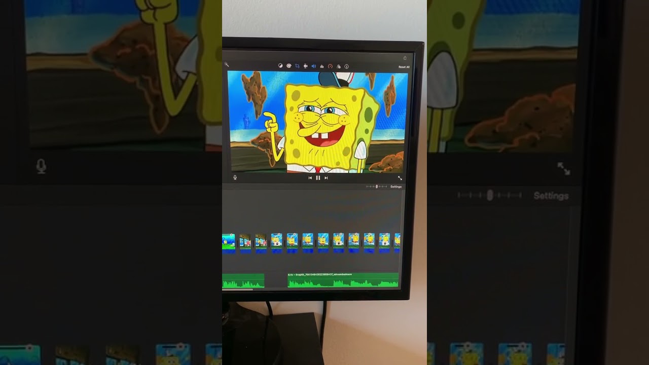 SpongeBob does berries and cream dance
