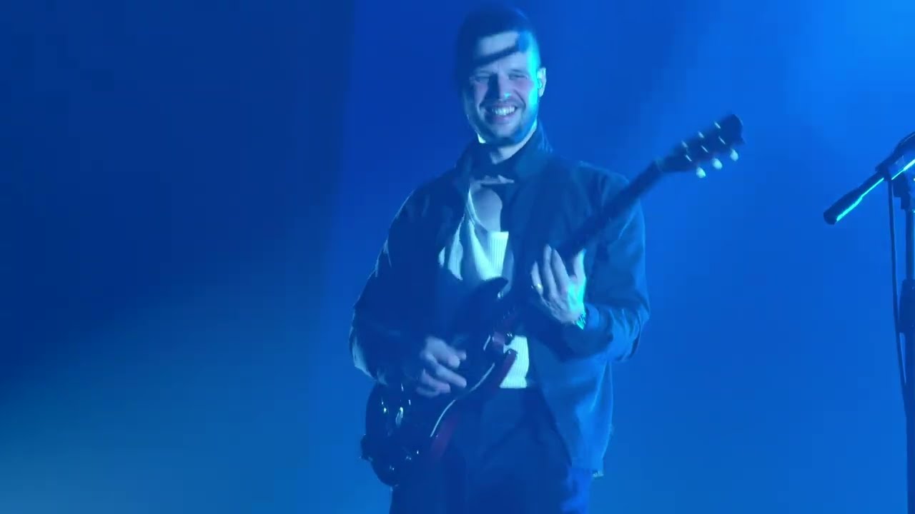 White Lies - In the Middle | Live | Monterrey | Showcenter Complex
