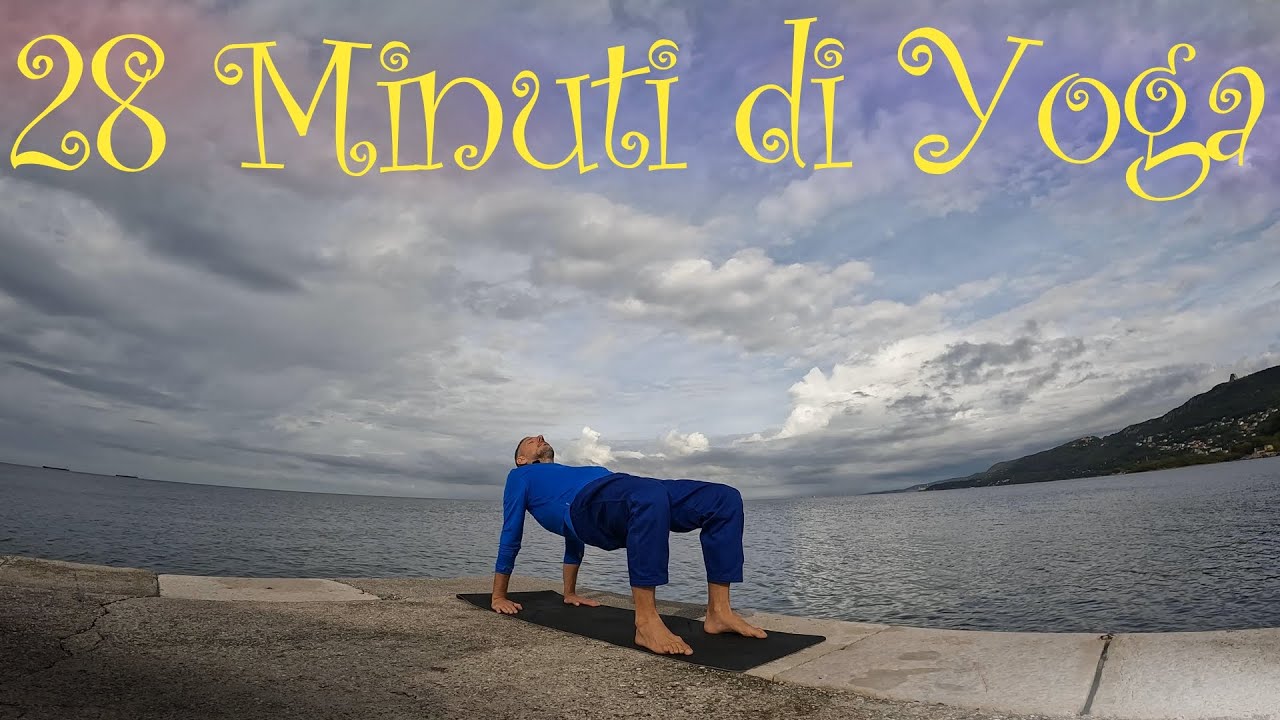 Breve ma completa - 28 minuti di Yoga - Lezione di Yoga Base con Edoardo