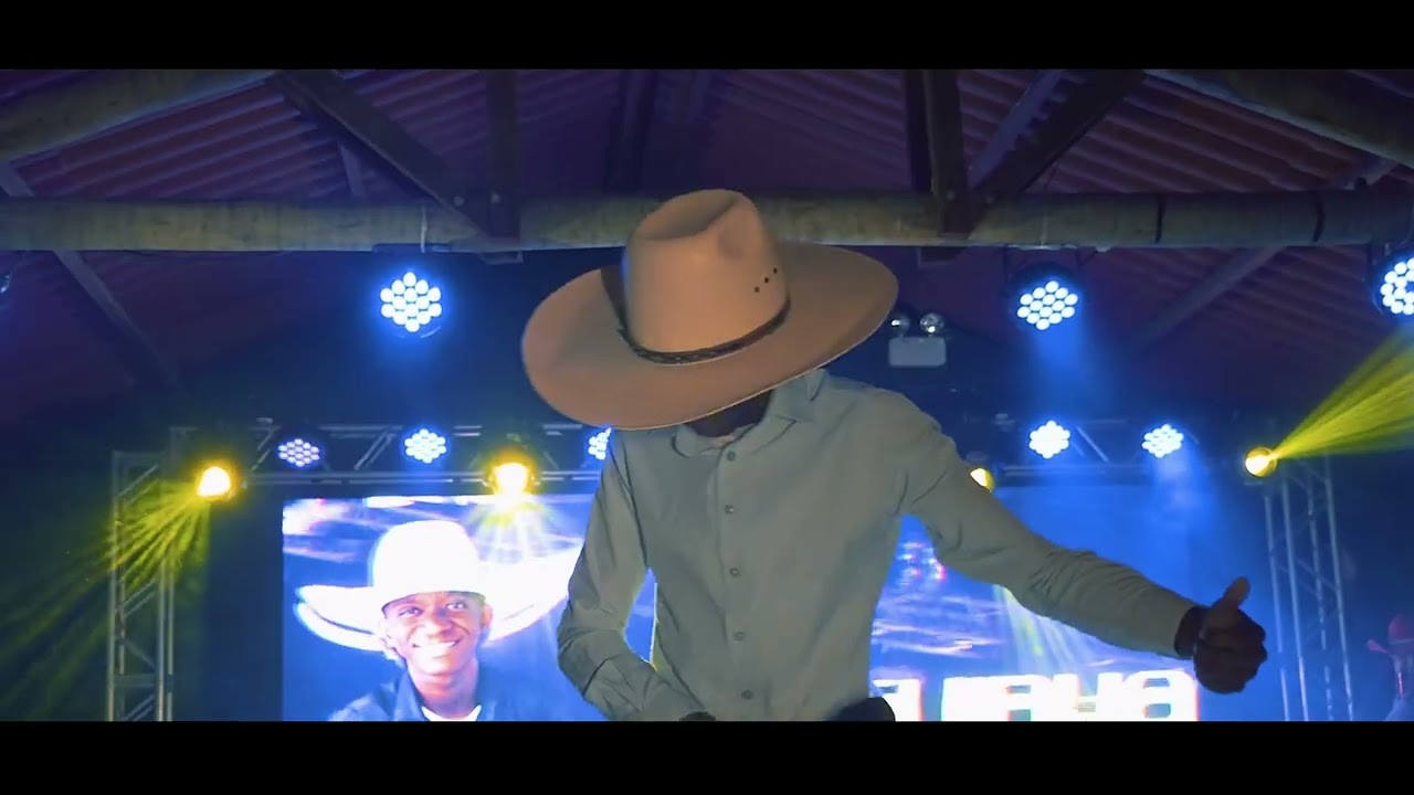 DVD Neguinho Safadão - São Mateus ES - BRUTO E SISTEMÁTICO