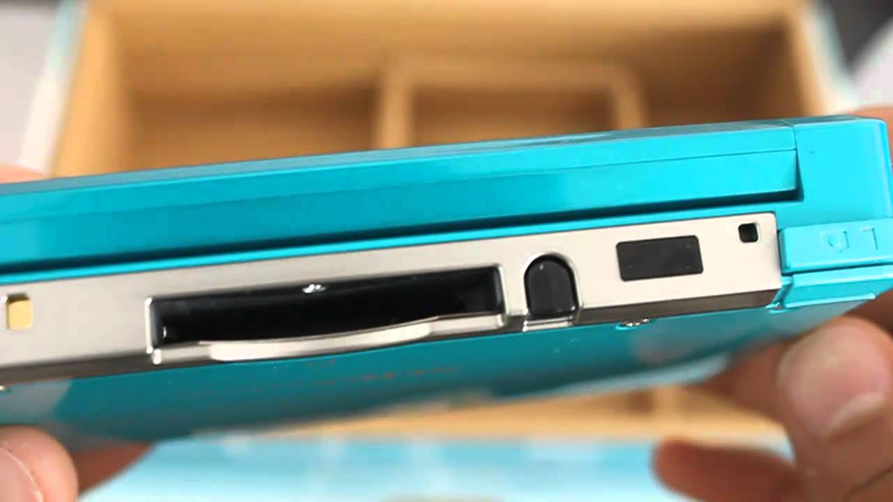 Nintendo 3DS Unboxing - Aqua Blue