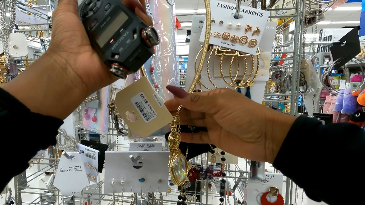 PUBLIC ASMR IN GABES / jewelry aisle