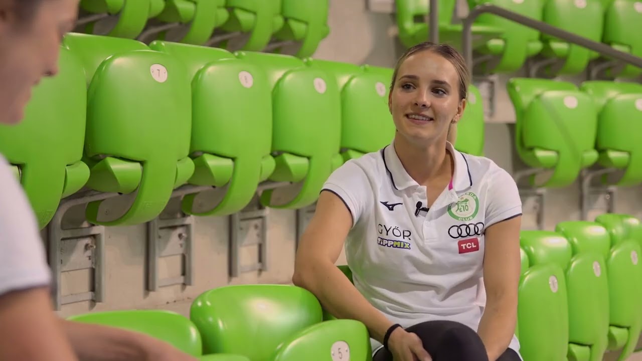 Nyelvtanóra: Kari Brattset Dale és Farkas Júlia