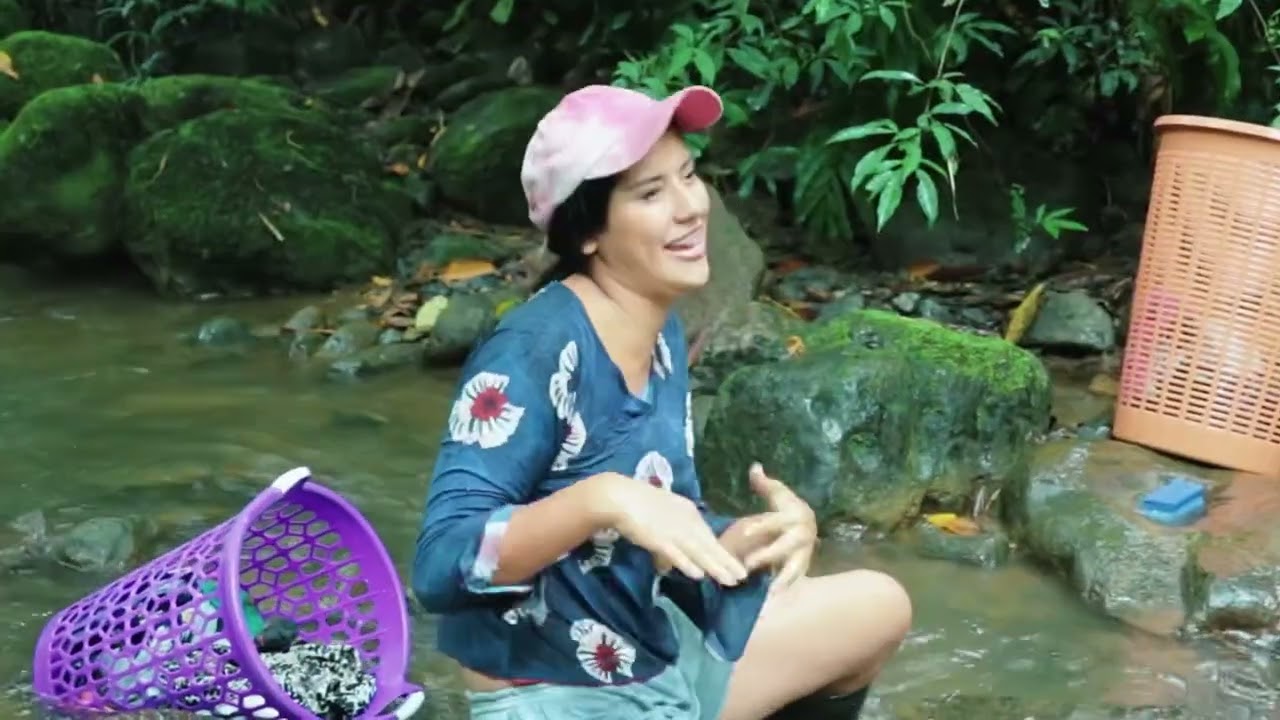 Por peleonas perdimos nuestra ropa en el r&iacute;o ~ LA Campit@ ~