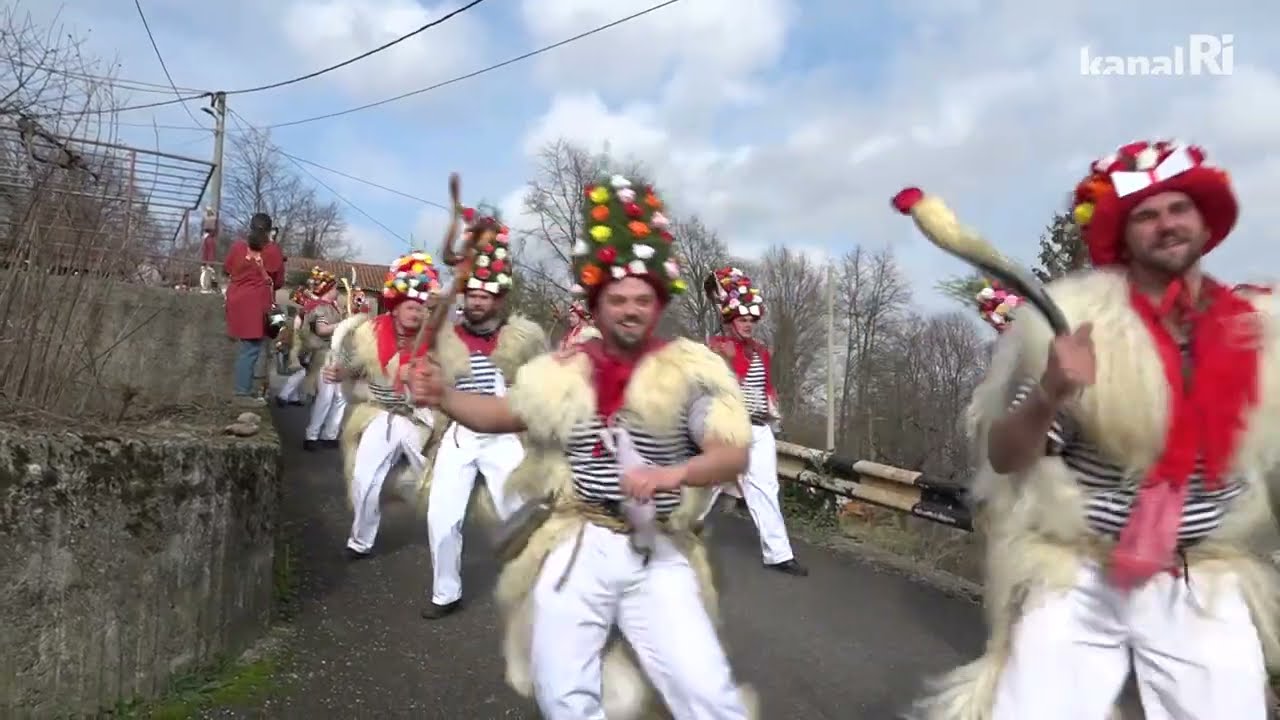 Zvonejski zvončari odradili svoj tradicionalni pohod u Rukavac