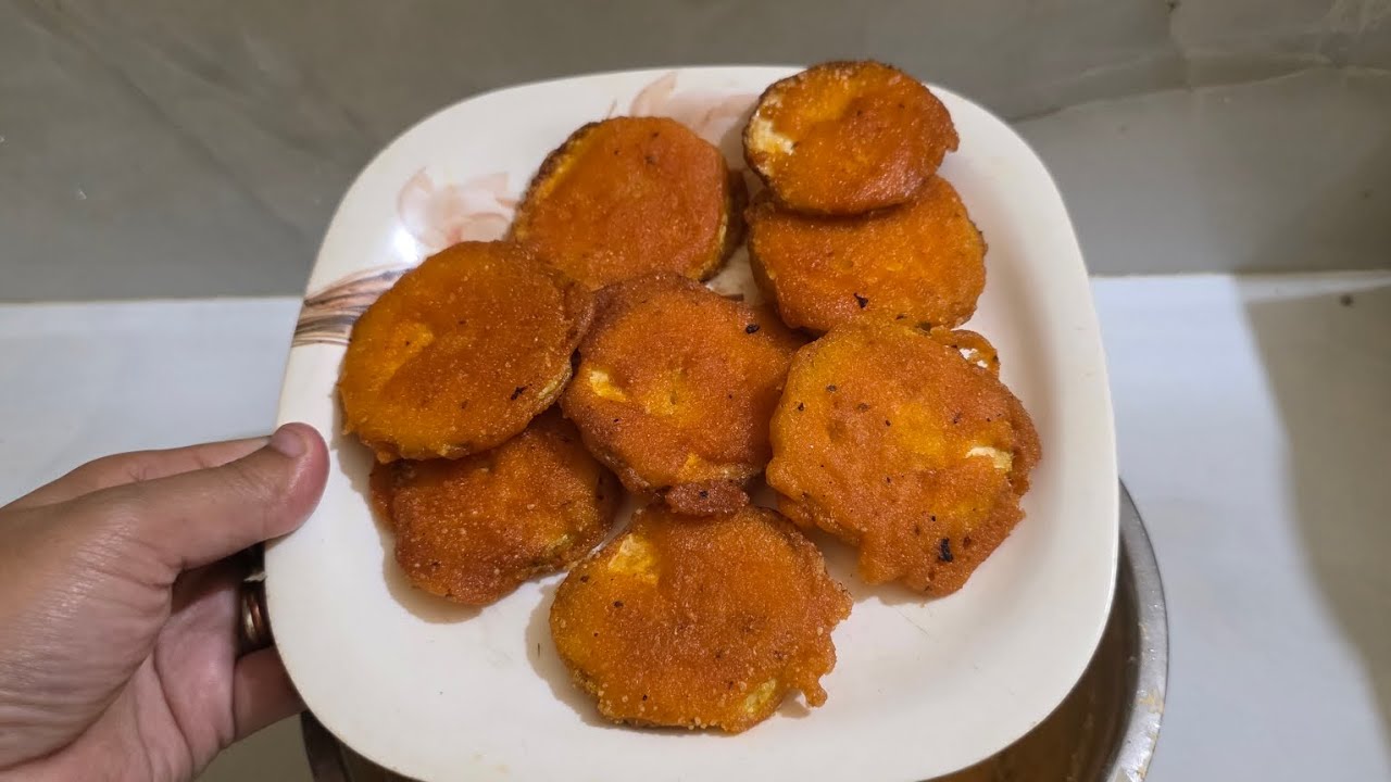 Pakoda | Crispy pakoda | lauki pakoda recipe | how to make crispy pakoda #youtube #cooking #pakoda 