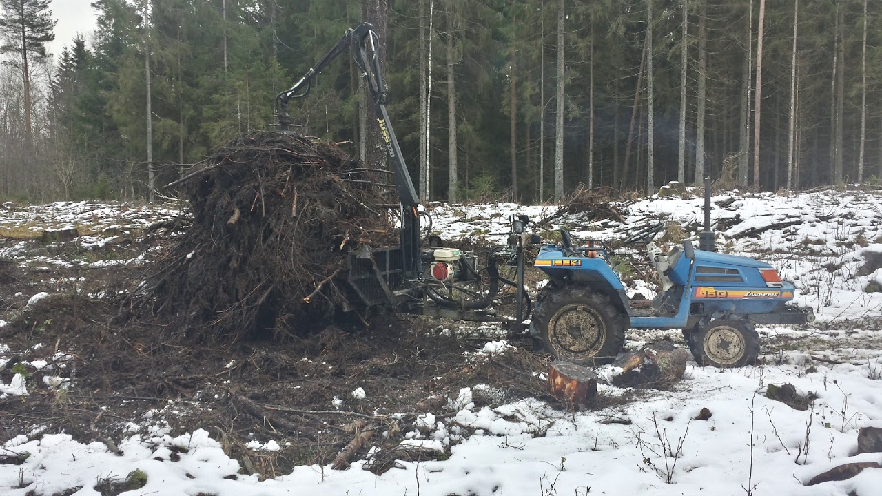 collecting firewood with Vahva Jussi 320 and Iseki Tu150