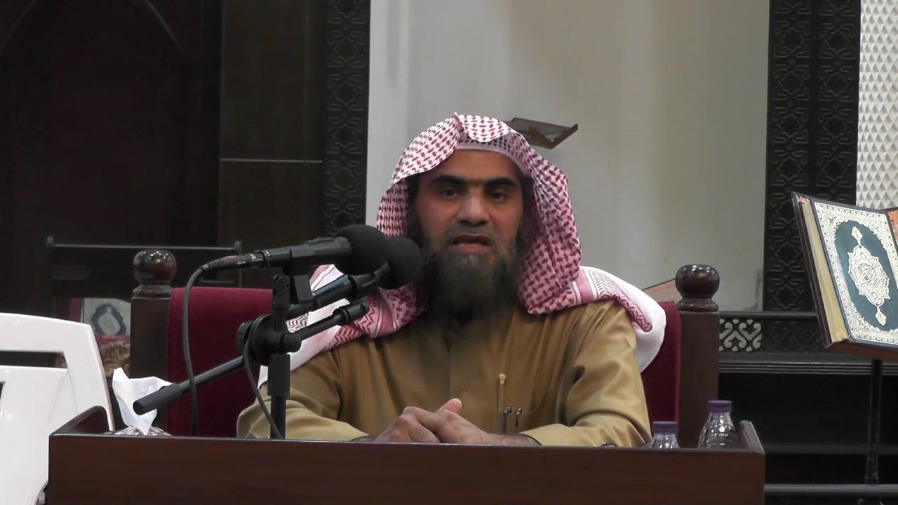 هل من السنة تحريك السبابة بين السجدتين ؟ || الشيخ خالد الفليج