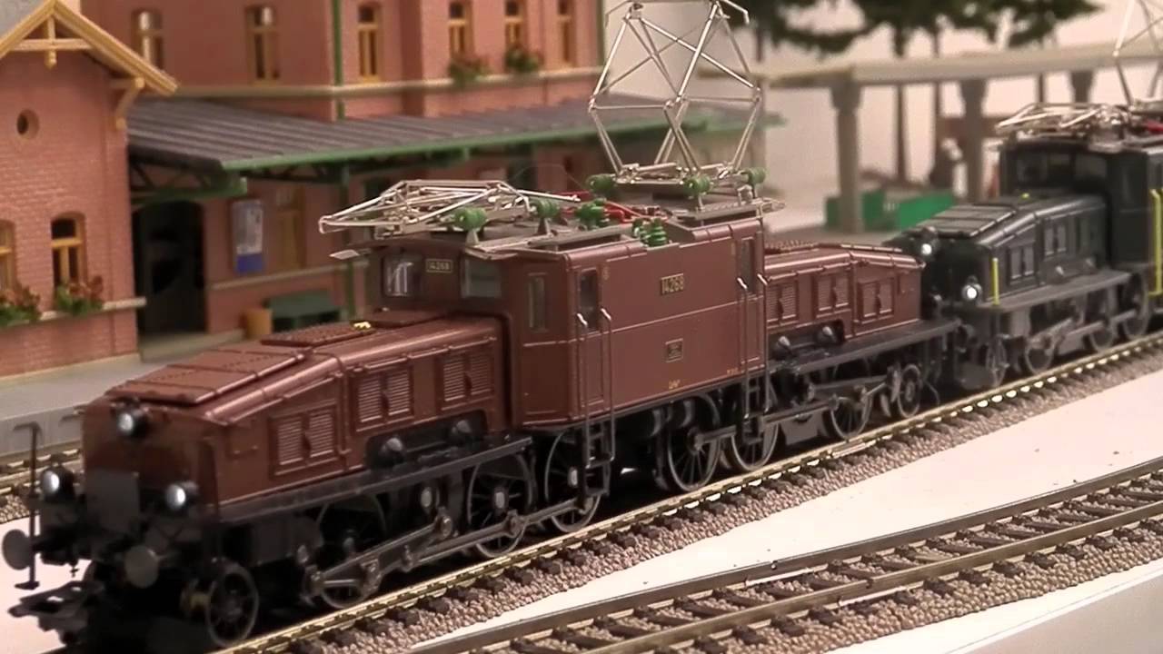 HO Trix SBB Ce 6/8 II形電機「クロコダイル（Crocodile）」2両セット（品番22956）