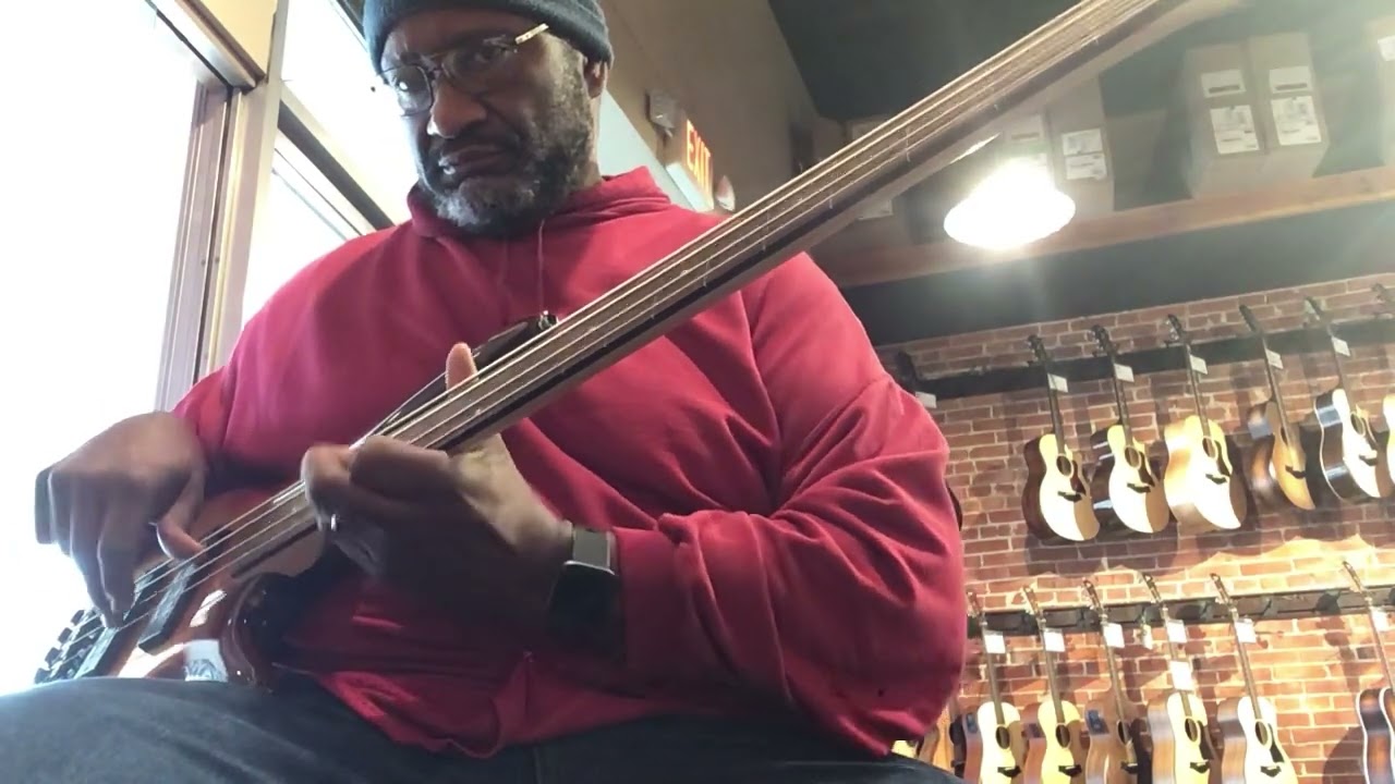 Ibanez 370F: Great Budget Fretless