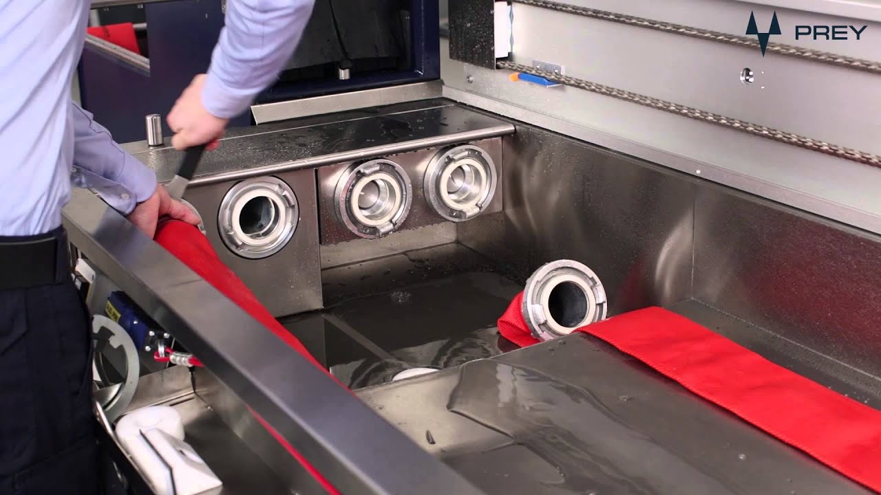 PREY PRO 2 Fire Hose Maintenance Street – washing process in a full street
