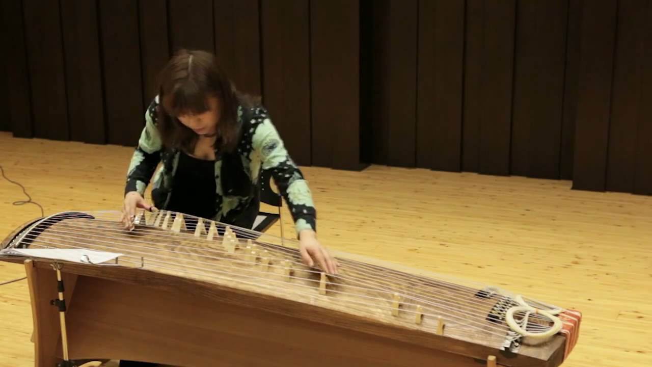 TEAR FROM THE MOON (TWENTY STRINGS KOTO 二十絃箏) by Basil Athanasiadis (excerpt)