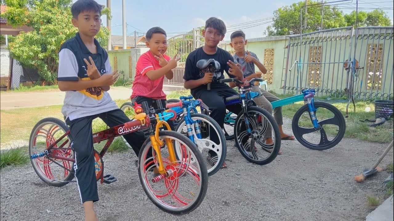 Aqeeh and the gang buat hal nak lowered seat basikal lajak