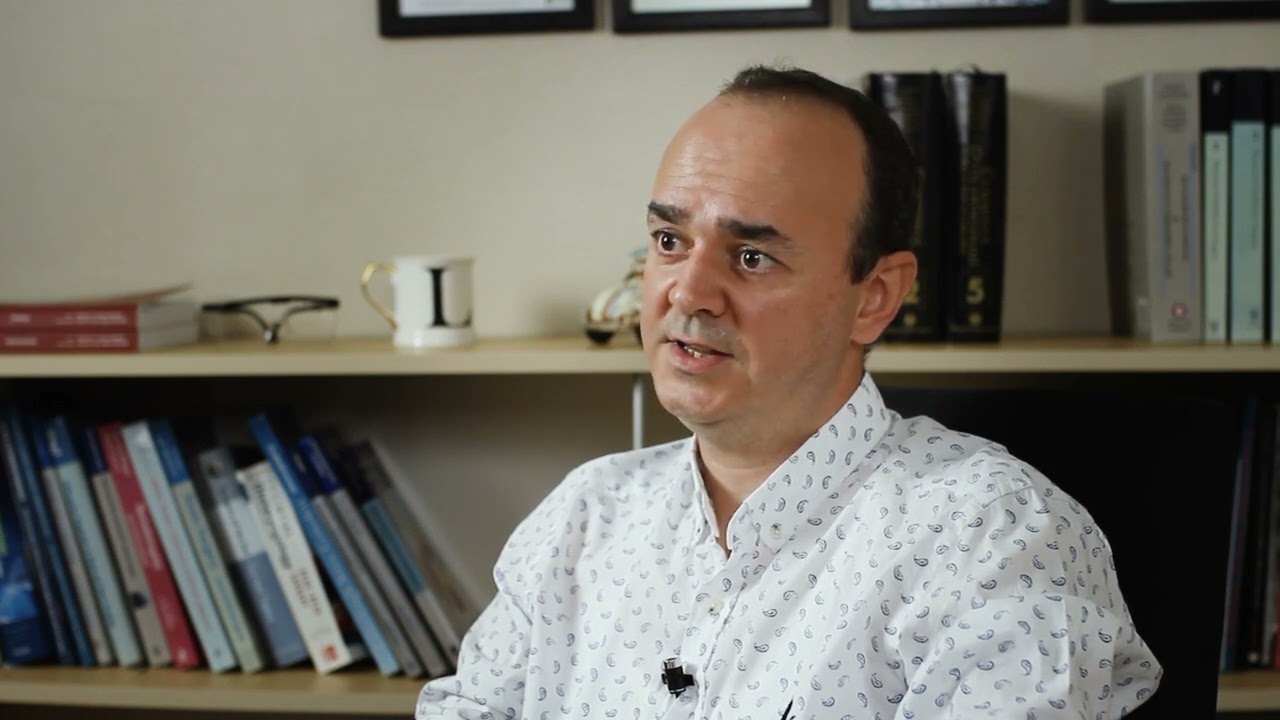 Doç Dr Levent Renda - Kulak Burun Boğaz ve Baş Boyun Cerrahisi Uzmanı