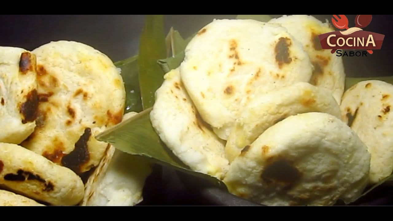 COMO HACER AREPAS DE MAIZ CON QUESO ASADAS COLOMBIANAS***COCINA SABOR/GRILLED CORN AND CHEESE AREPAS