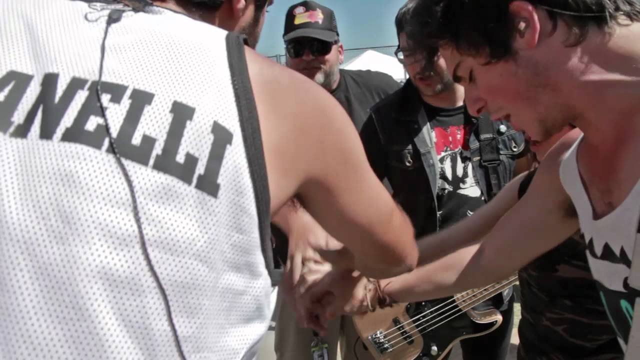 Two-Minute Warning: We Are The In Crowd