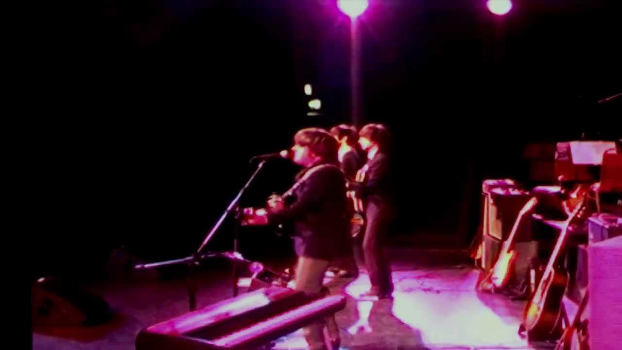 Like The Beatles - From Me To You (Live)