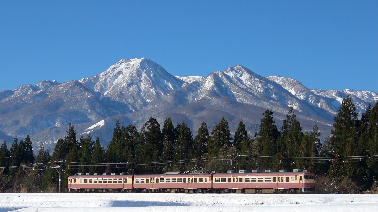 えちごトキめき鉄道413・455系W01編成（交直流急行色・小型「兼六」HM）快晴の妙高はねうまライン・日本海ひすいラインを走行 2025.12.6
