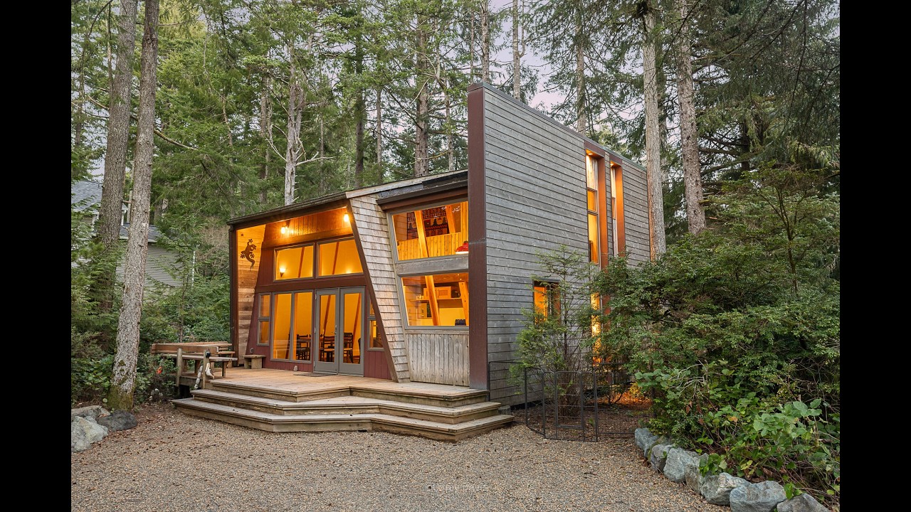 PENDING | 275 Ocean Avenue by Meadow Davis | Manzanita Oregon | Home + Sea Realty
