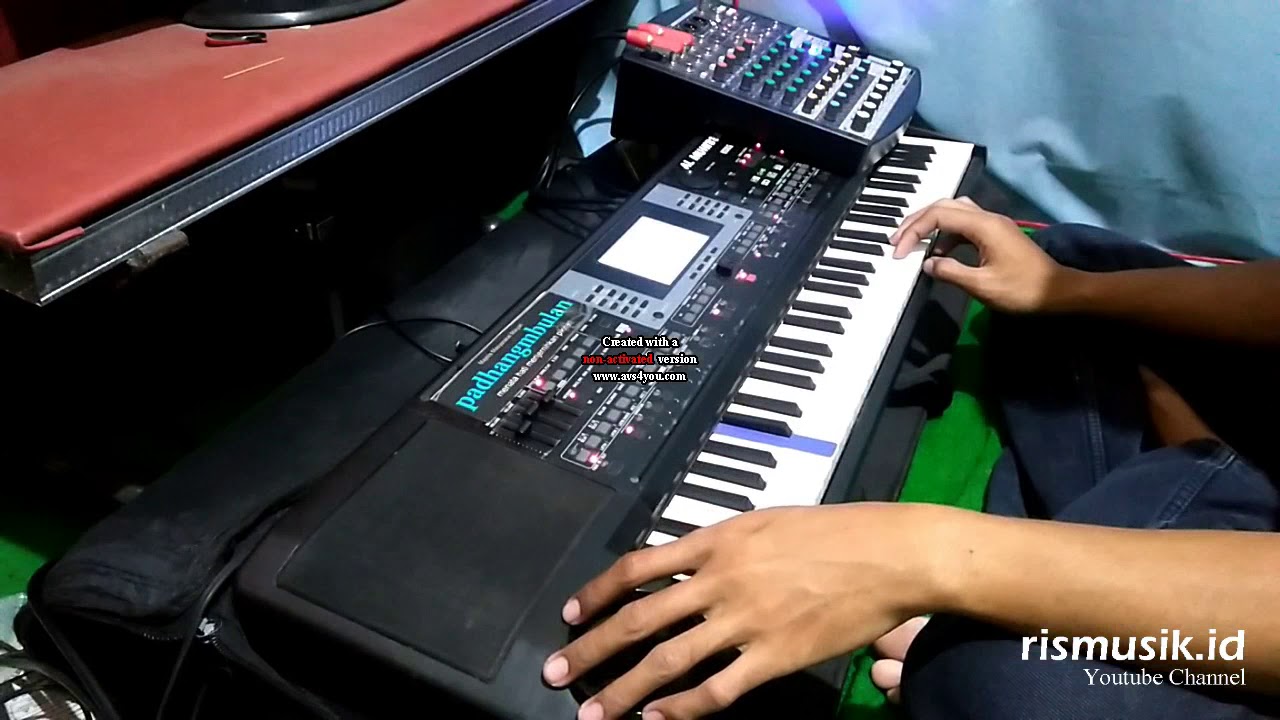 Terhanyut dalam kemesraan | korg micro arranger