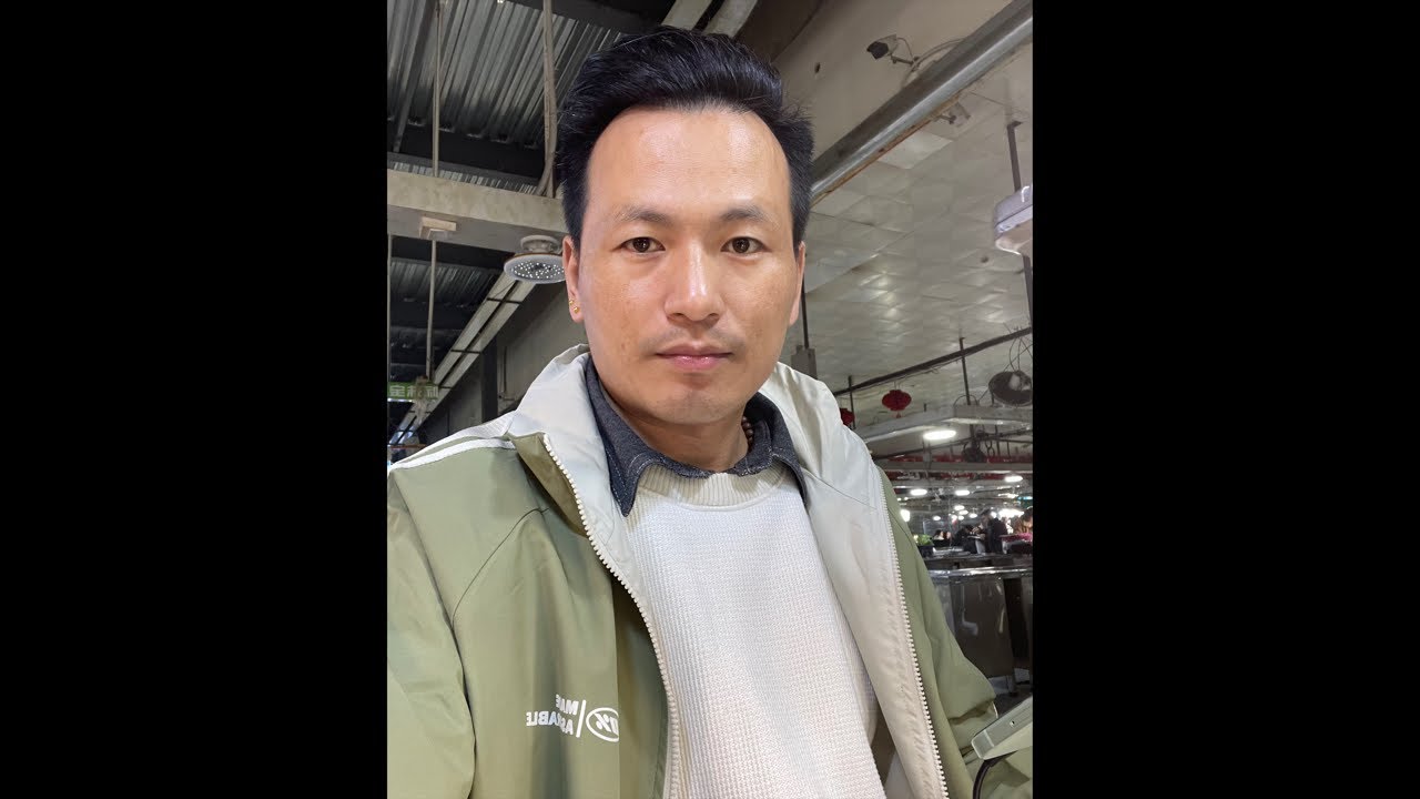 大家好我是主播阿杰，我在云南瑞丽带翠友们淘翡翠从源头保证翡翠的一个品质，大家可以放心下单。💠💠钻石💎💎💎，微信电话whatsapp,LINE,同步16687192813 #寶石#鑽石