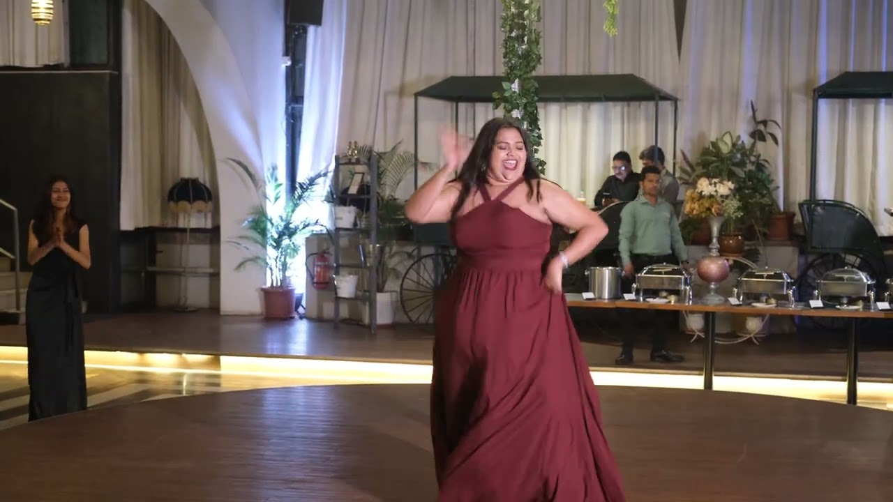 Beautiful Performance by Anushka - Abhishek Weds Prachi