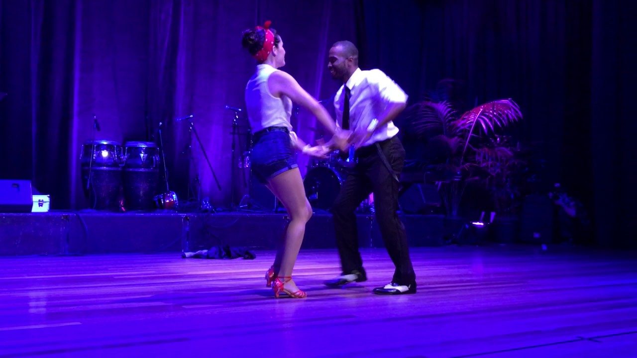 Bachata Dance - Edwin & Dakota (LFX Dancers)