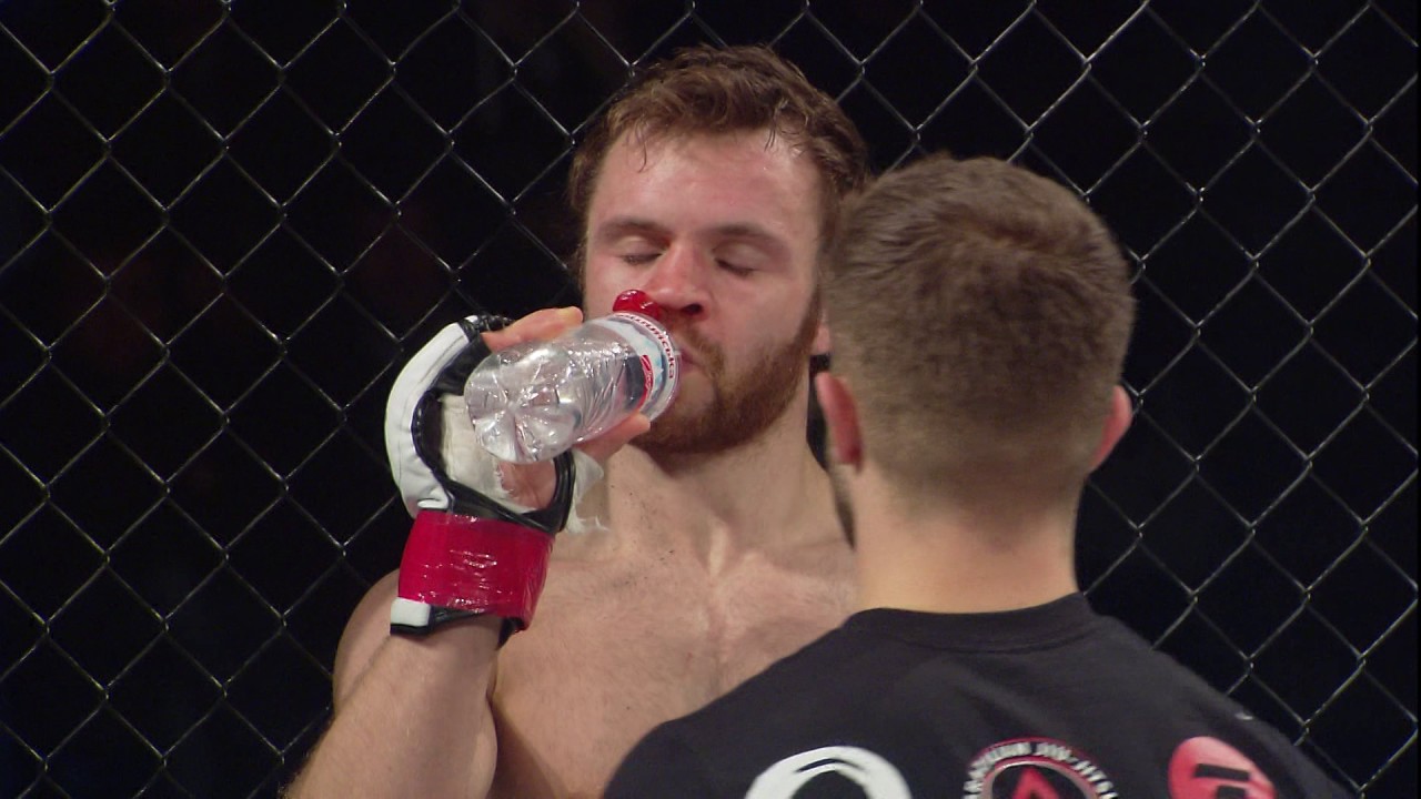 CAGE ENCOUNTER 5 ANDY YOUNG VS ALEXANDER BARABASH