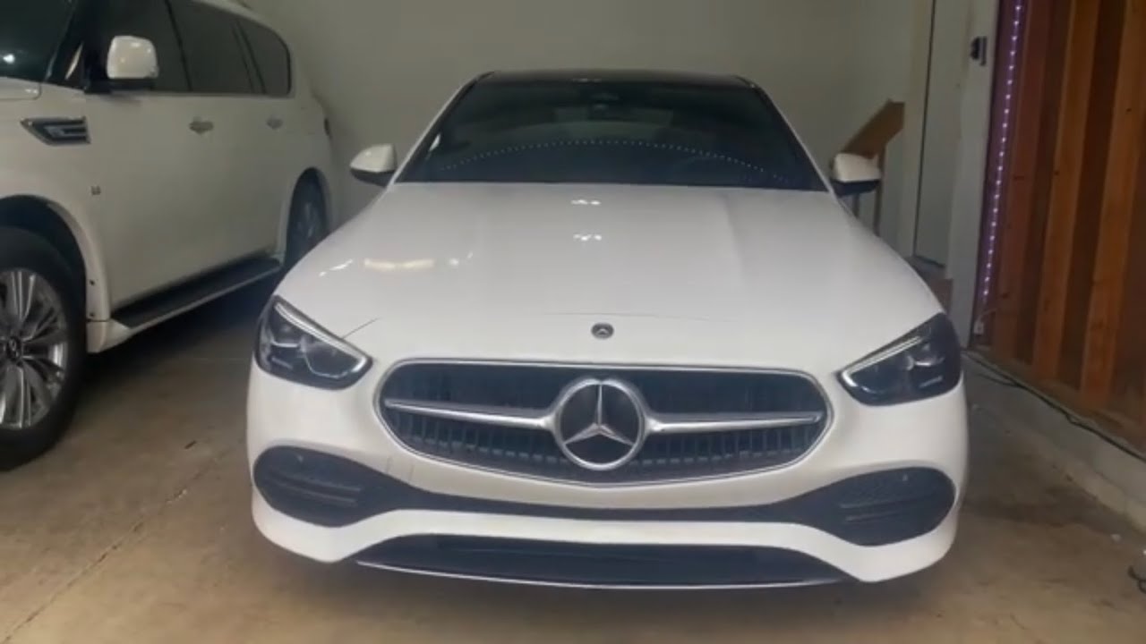 Mercedes Benz C300 4MATIC Exhaust Sound (Stock) (W206)