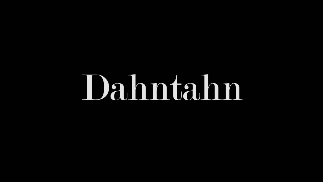Santa Claus is goin' Dahntahn (Pittsburgh Acappella Christmas Sing-Along)