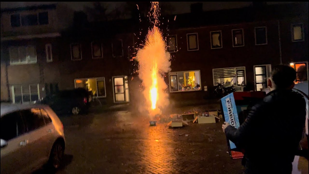 VUURWERK COMPILATIE 2023/2024 OUD EN NIEUW DEEL 1