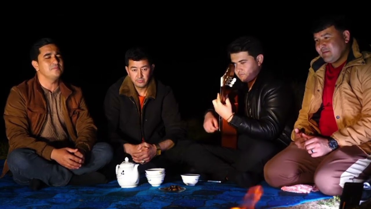 Gitara Turkmen bu ask beyle bitemaz