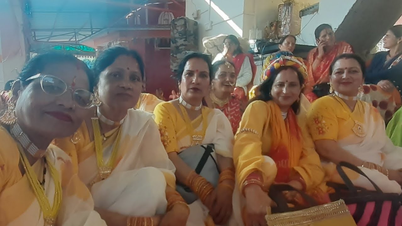 दुगालखोला दुर्गा मंदिर में होली मिलन🥰😍
