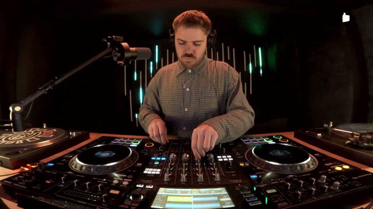 The White Heather Club w⁄ CARMICHAEL – 2026-03-05 – Mesh Radio
